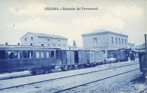 Sadaba. Con una tonalidad azul. Una vista del desaparecido ferrocarril. 02