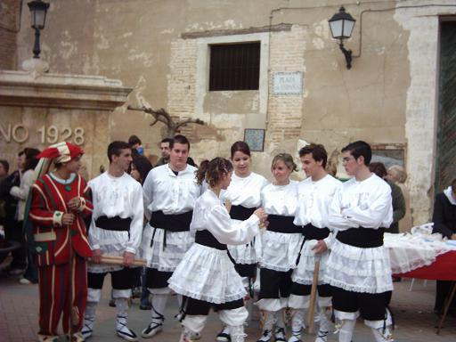 Dance de Bulbuente en el encuentro de danzantes en Novillas. 16