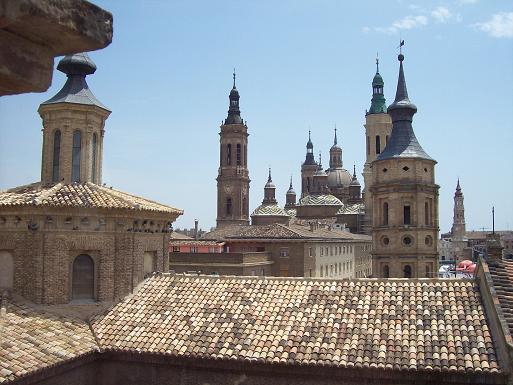 Zaragoza es bonita y está llena de color 23