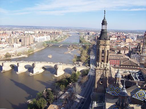 Visión desde la torre norte de Nuestra Señora del Pilar de Zaragoza.