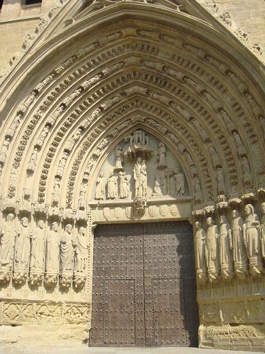 Huesca capital un gran conjunto artístico e histórico. 04
