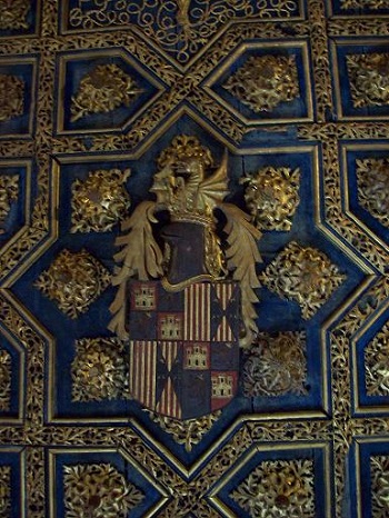 Escudo Primitivo de Fernando El Católico del Castillo de la Aljaferia de Zaragoza. 15